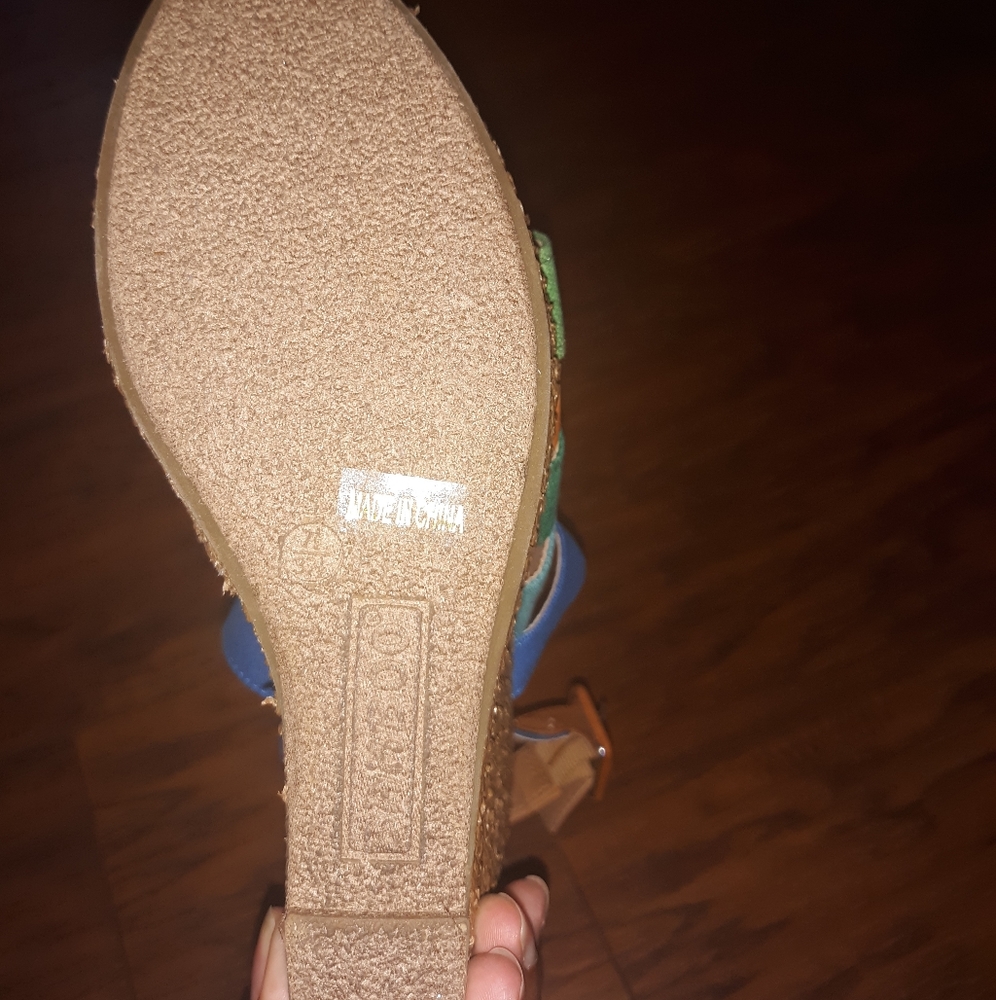 Bamboo Wedges - Picture 3 of 4